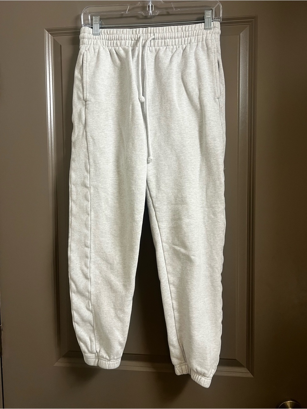 Aritzia TNA Cozy Fleece Boyfriend Sweatpants Size Small Grey